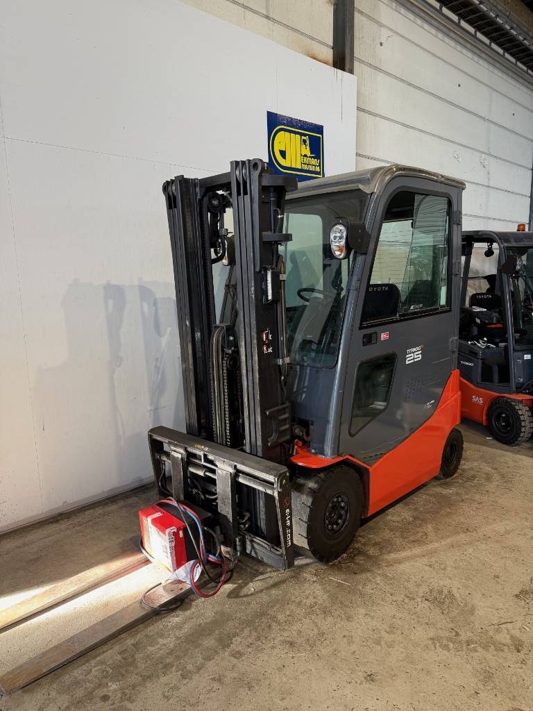 Toyota truck 8FBMKT25 - Bild 2