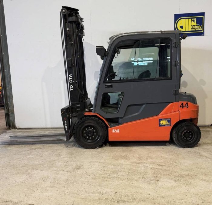 Toyota truck 8FBMT45