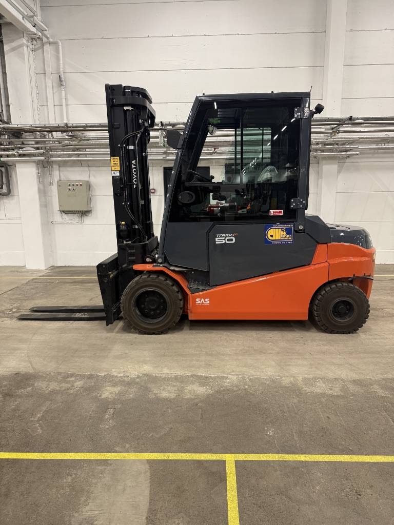 toyota-truck-8fbmt50426f94ef