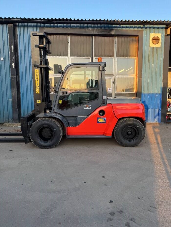 Toyota truck 8FD60N