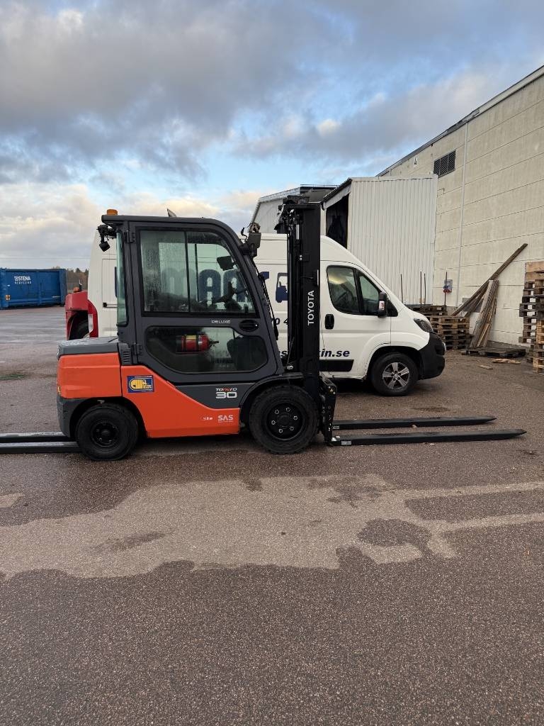 toyota-truck-8fdf309ff0b428